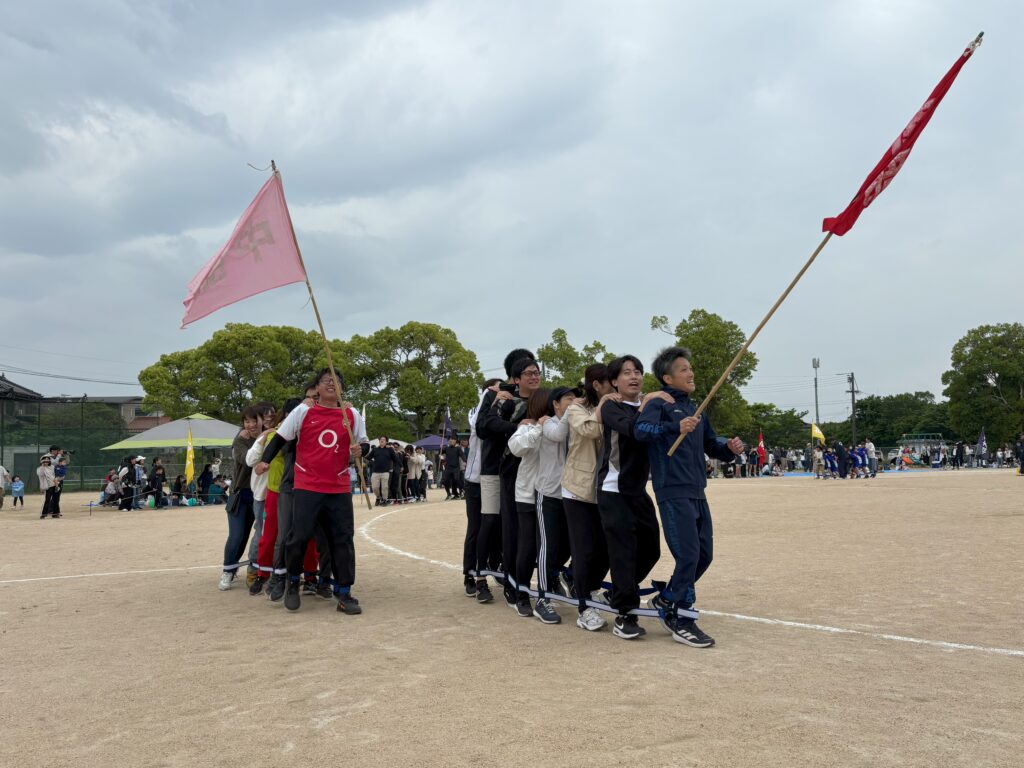 ブロック対抗の百足競走